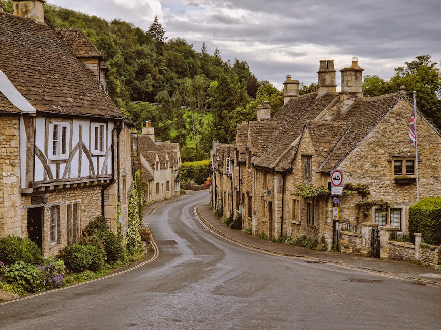 Castle Combe, pueblo medieval de la campiña inglesa con casas de piedra