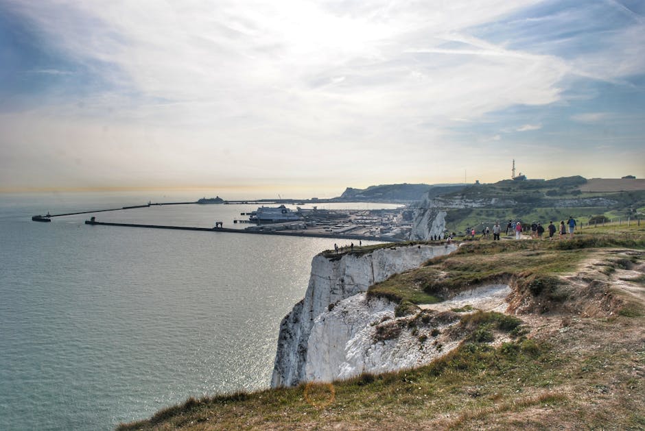 Acantilados blancos de Dover con vistas al Canal de la Mancha