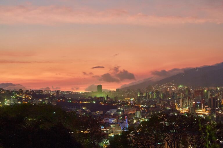 Caracas Venezuela vista panoramica zona horaria UTC-4