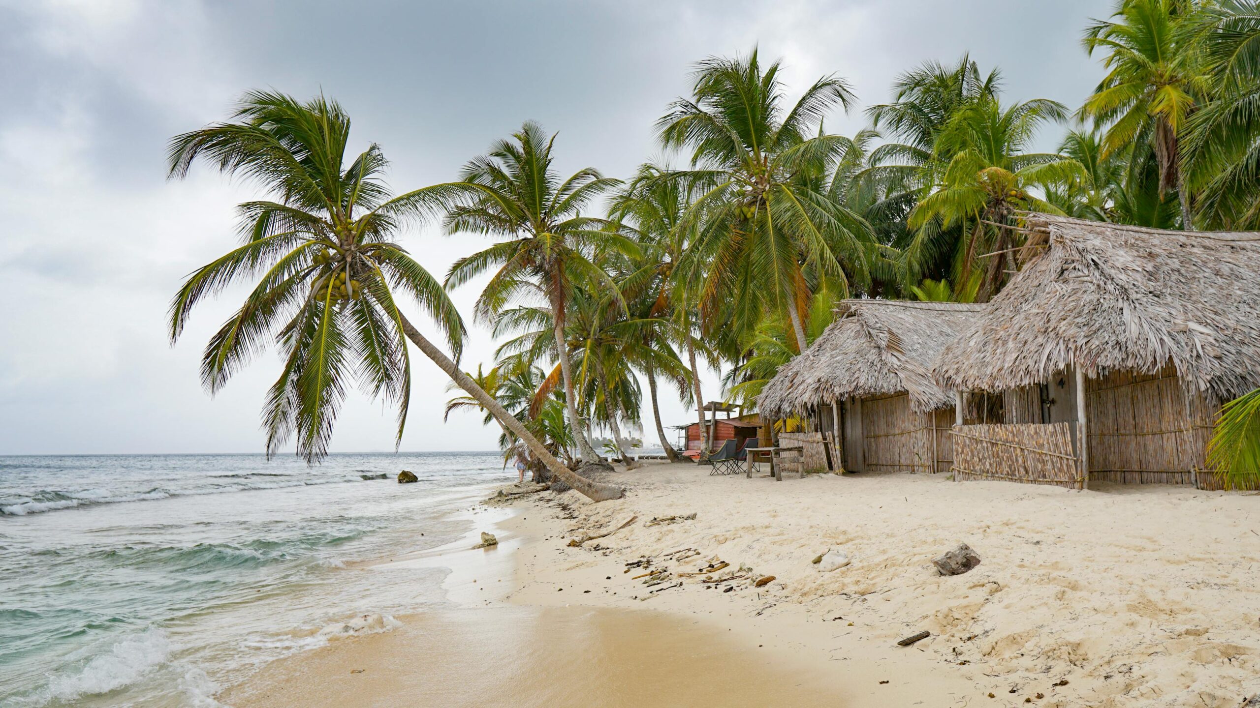 Islas paradisíacas de San Blas en el archipiélago Guna Yala, frente a la costa caribe de Colón, Panamá