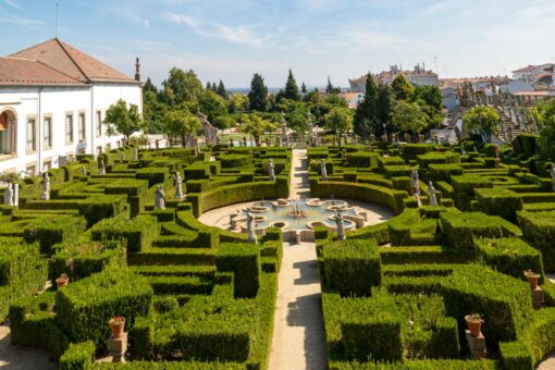 Home Elementor 1 Laberinto de jardines en Europa, senderos entre setos