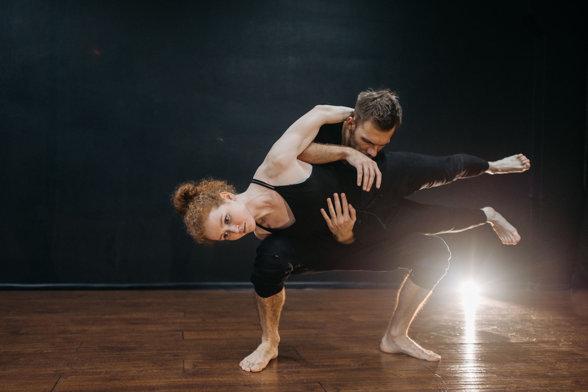 Actuación de danza contemporánea en festival de artes escénicas Barcelona