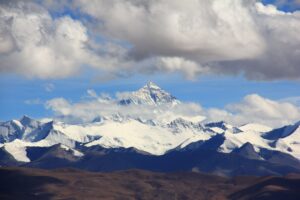 Cara norte del monte Everest vista desde el lado tibetano del Himalaya