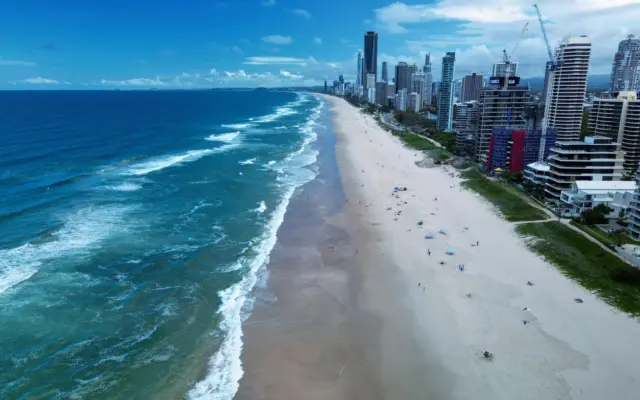 Skyline de Surfers Paradise en Gold Coast, Australia