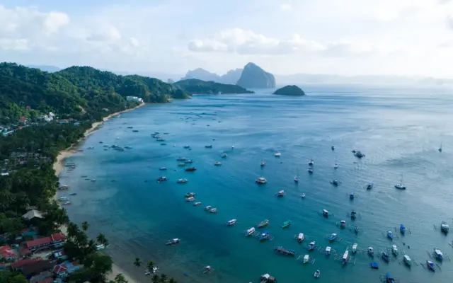 Vista aérea de la bahía de El Nido, en Palawan, Filipinas