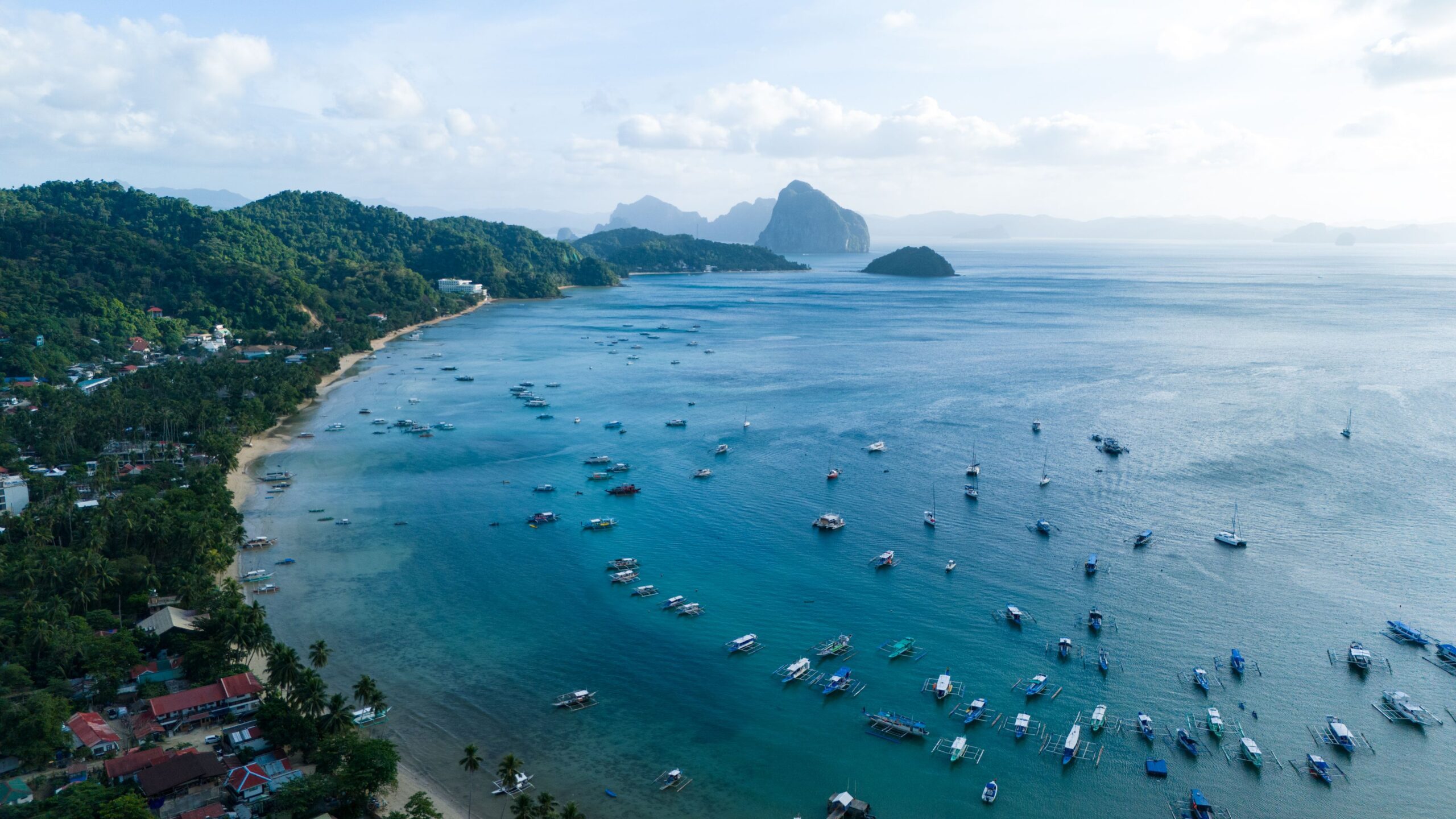 Vista aérea de la bahía de El Nido, en Palawan, Filipinas