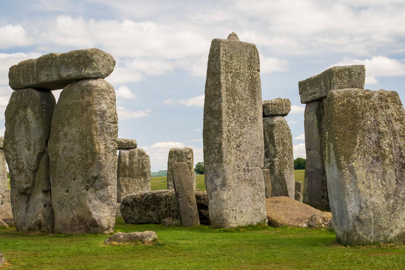 Stonehenge de Esperance: la réplica de granito en Australia 2 El Stonehenge original en Inglaterra, con sus piedras neolíticas bajo un cielo despejado