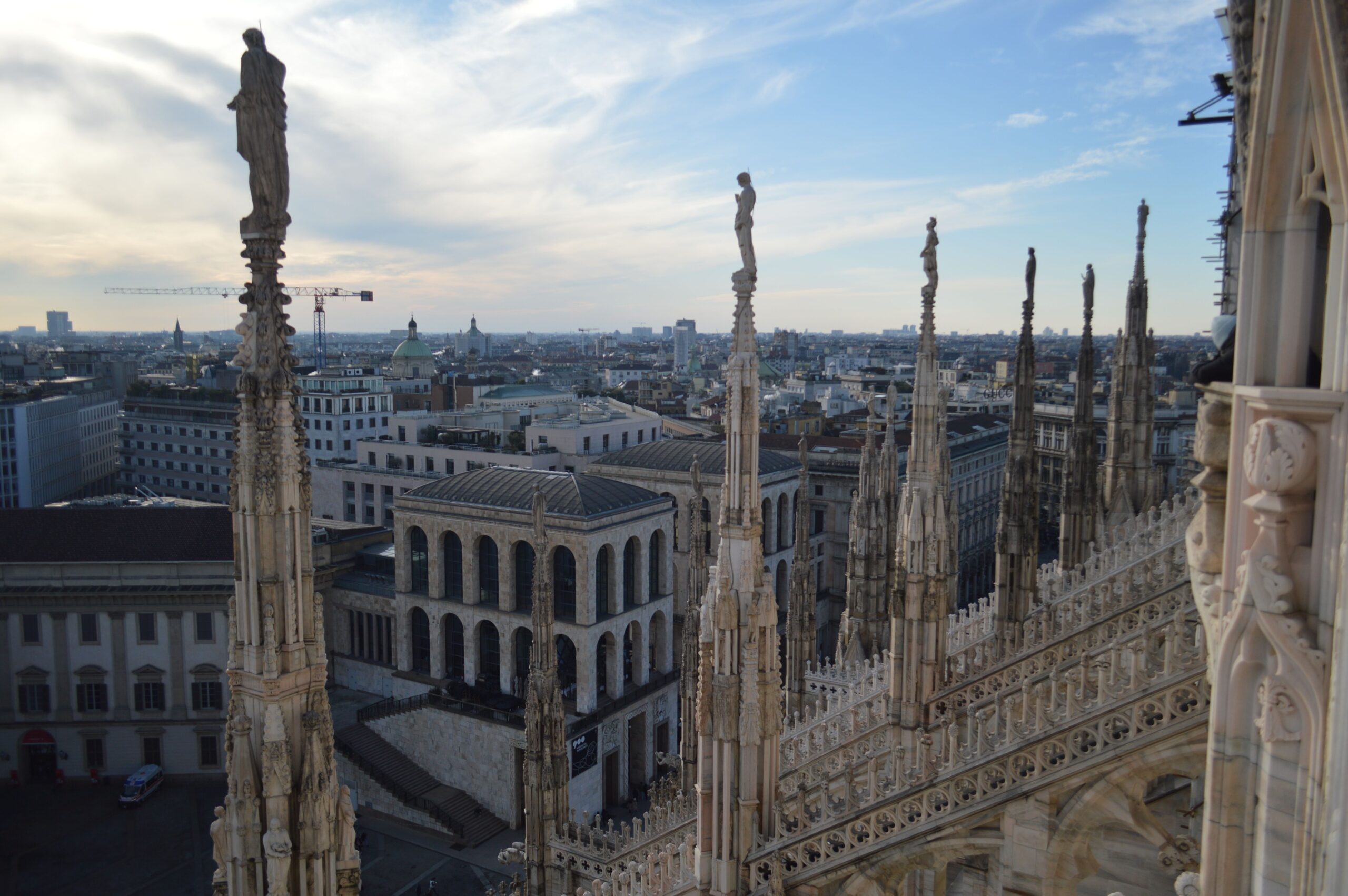 Duomo di Milano: guía para visitarlo en 2026 3 Terraza del Duomo di Milano con sus agujas góticas