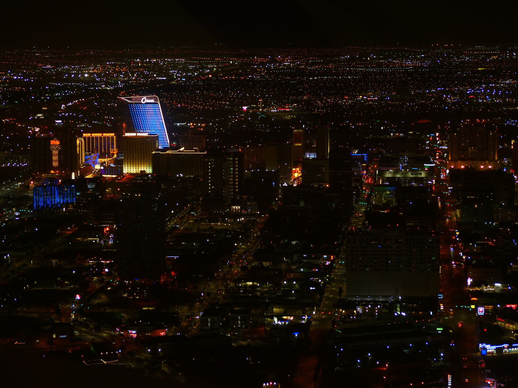 Edificio histórico estilo art déco en el centro de Las Vegas