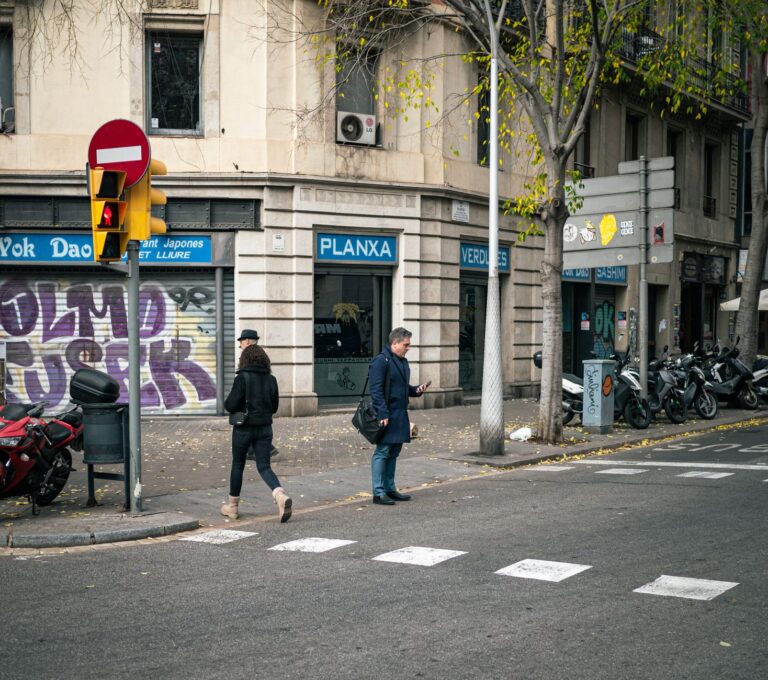 Home Elementor 6 Calles del Eixample de Barcelona con edificios modernistas