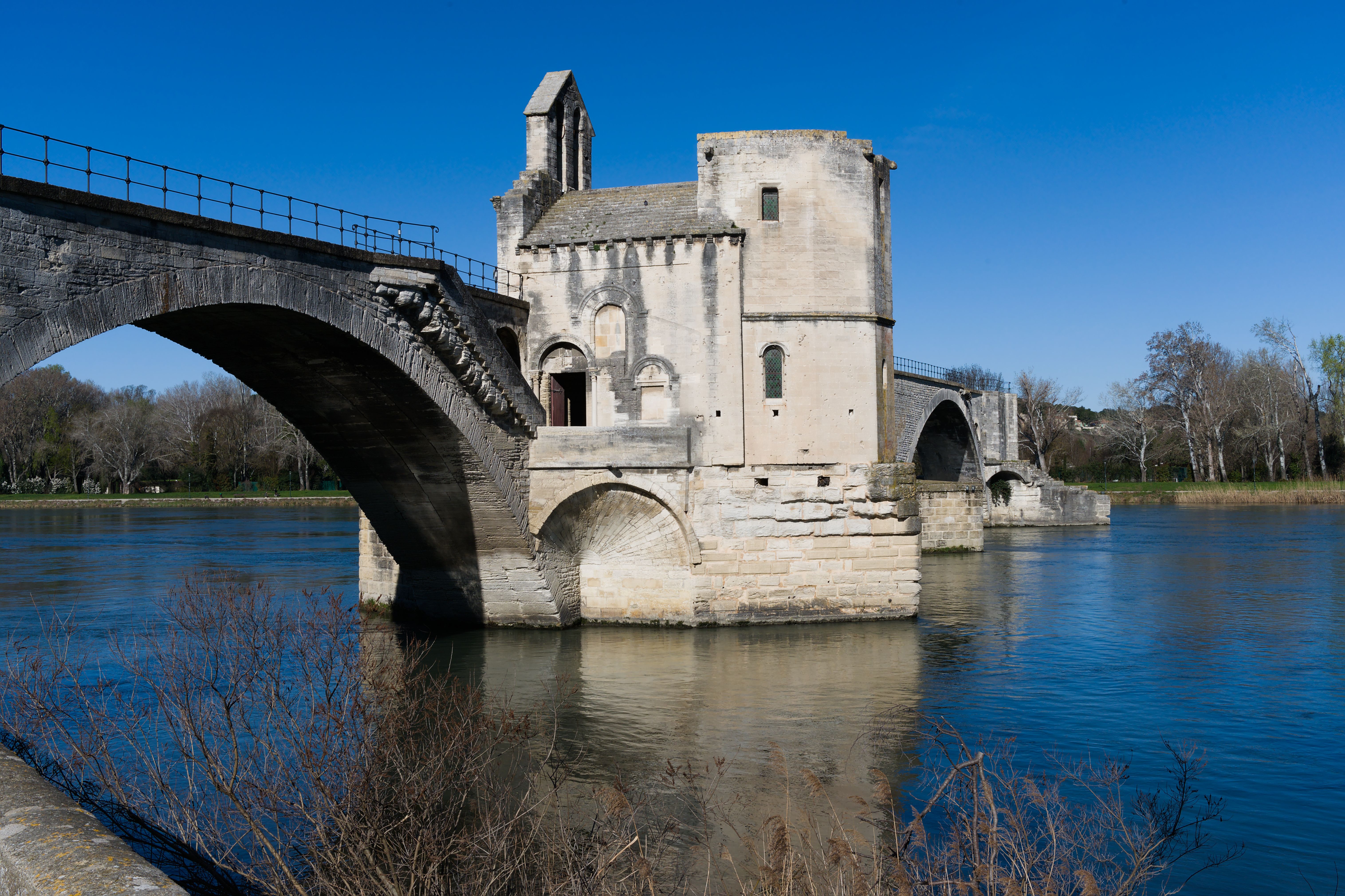 Calles y edificios históricos de Avignon