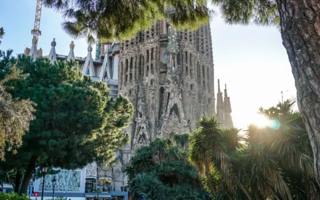 Fachada de la Sagrada Familia en Barcelona