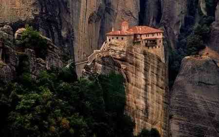 Los impresionantes monasterios colgantes Grecia - el Mundo