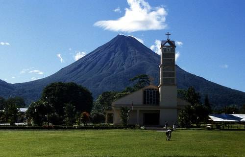 Volcán-Arenal-en-Costa-Rica
