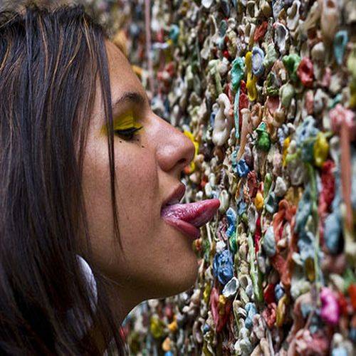 Gum Wall, un atractivo basado en goma de mascar