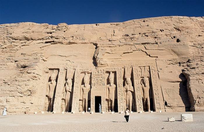 templo de nefertari en egipto