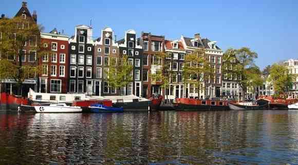 Conocer Ámsterdam, la ciudad de los mil puentes 1