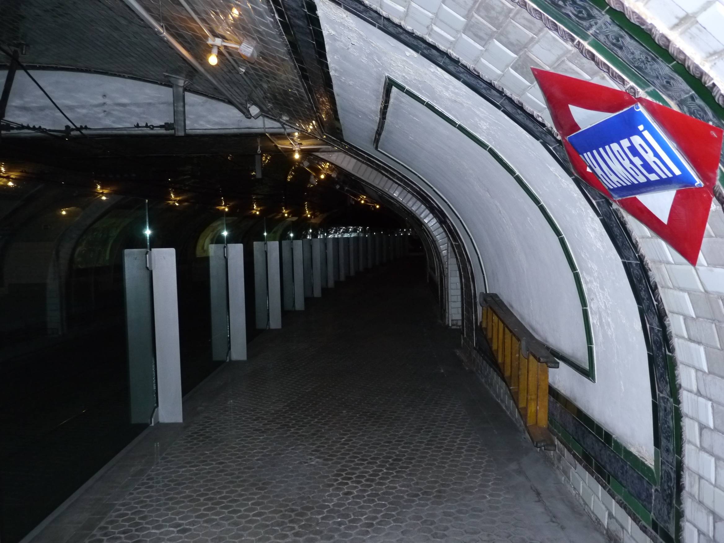 10 lugares desconocidos de Madrid - Estación abandonada de Chamberí