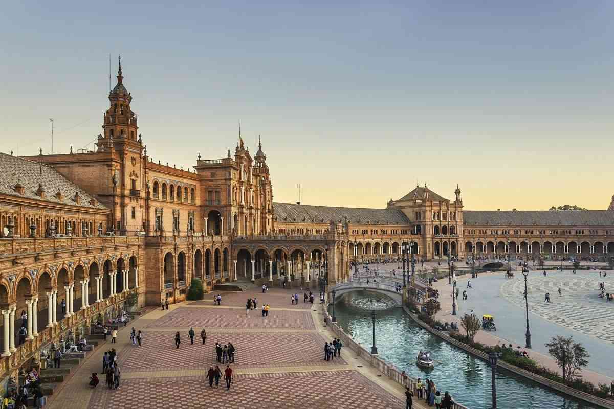 Madrid, Granada y Sevilla, las ciudades más visitadas por los españoles en Navidad 5