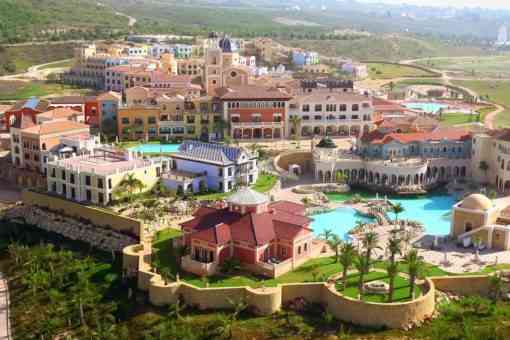 Un hotel de lujo para disfrutar de unas vacaciones en un pueblo mediterráneo 9