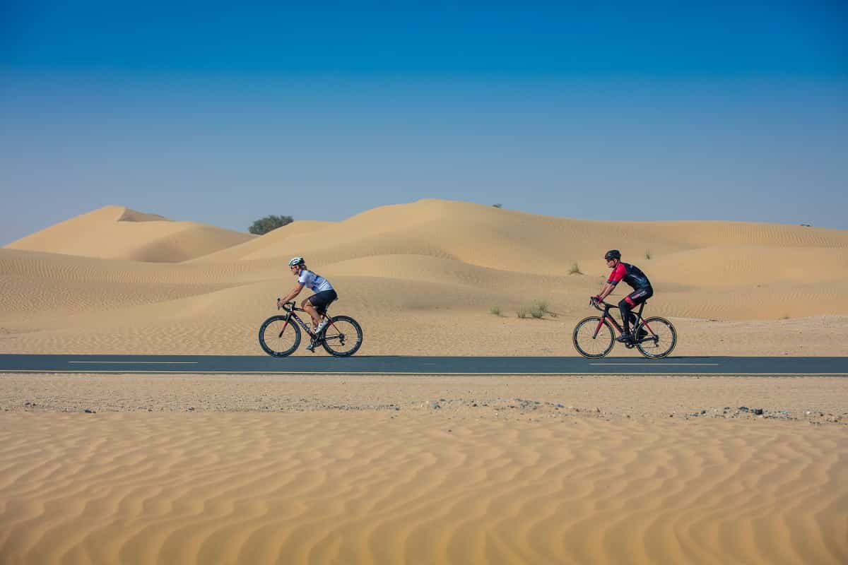 Rutas para descubrir Dubai pedaleando por el desiertof 3