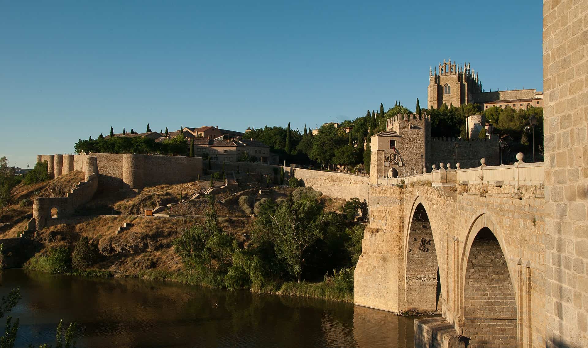 Descubre las mejores ciudades españolas para ir de tapas 9