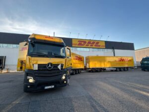 DHL Freight España incorpora dos vehículos DÚO para el transporte de grupaje entre Madrid y Barcelona